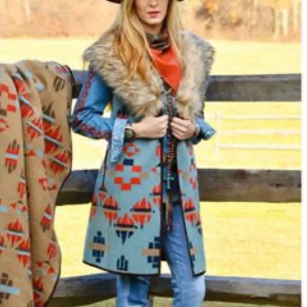 Tasha Polizzi vest - Picture 2 of 4